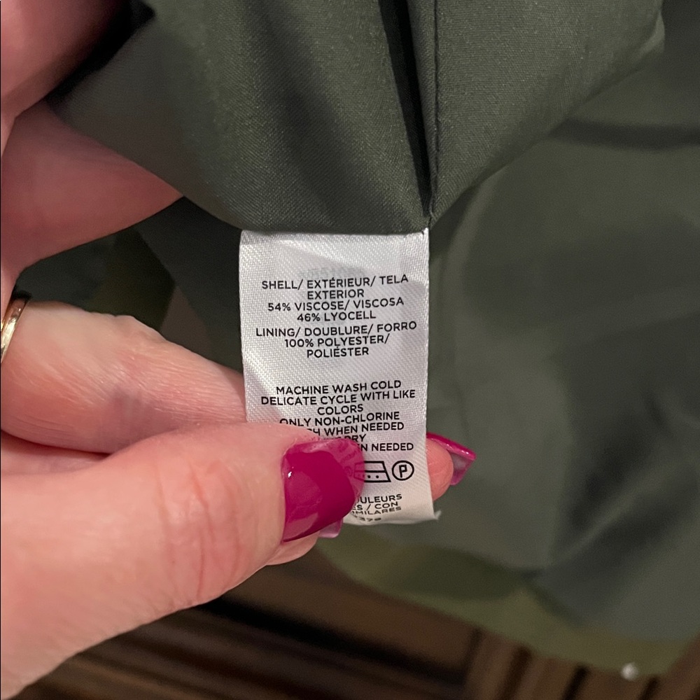 NWT! Satin Ann Taylor Blazer - Picture 3 of 4
